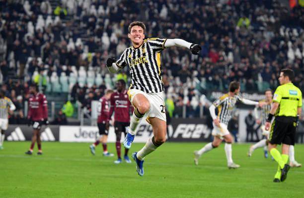 1704416419305065144.jpg 1704416419305065144.jpg