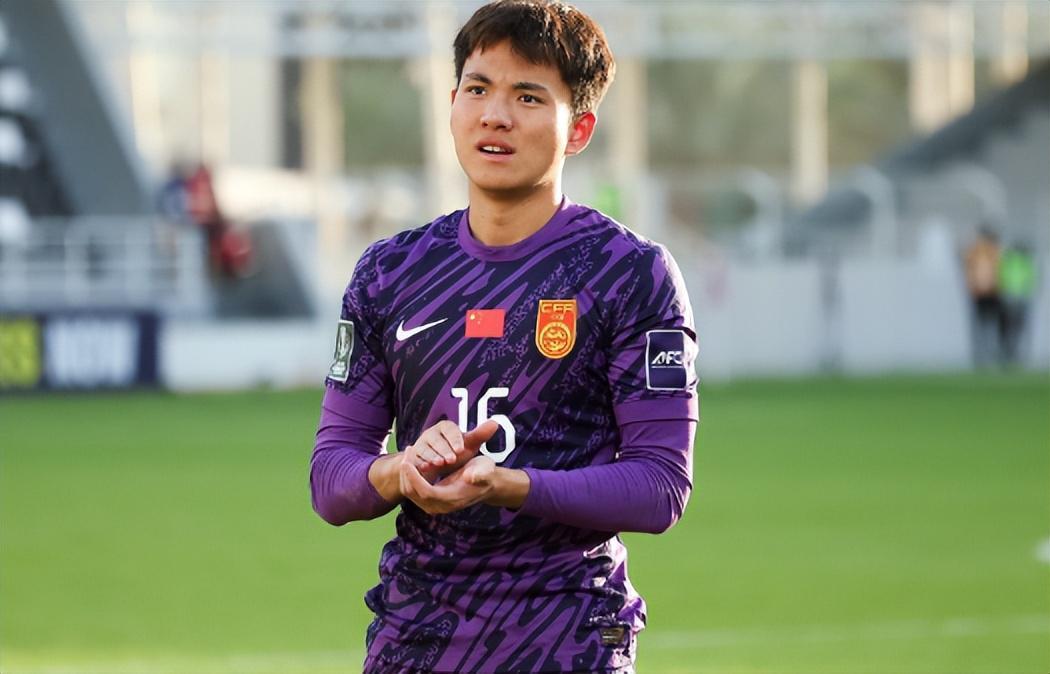 开云官网-一场0·0验出U23国足两大水货 表现平庸难堪大用 打乌兹别克不能用